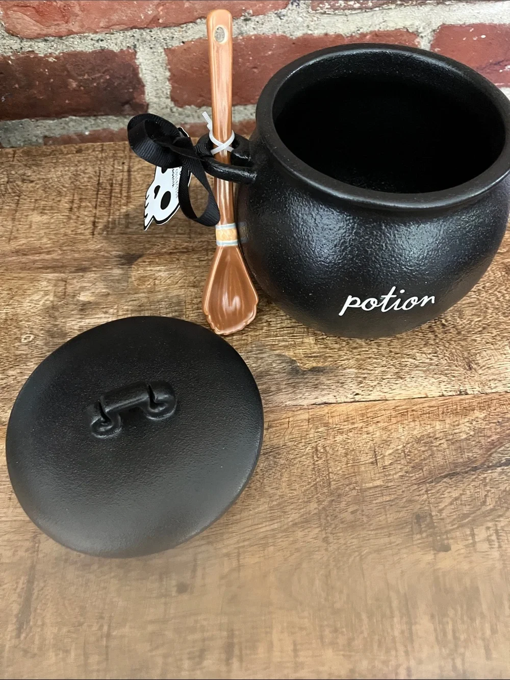 Rae dunn potion cauldronJar with Spoon - Black